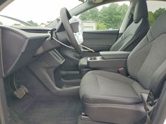 Photo 7 from auction – 2026 TESLA MODEL  Y with VIN 7SAYGDED4TA688785