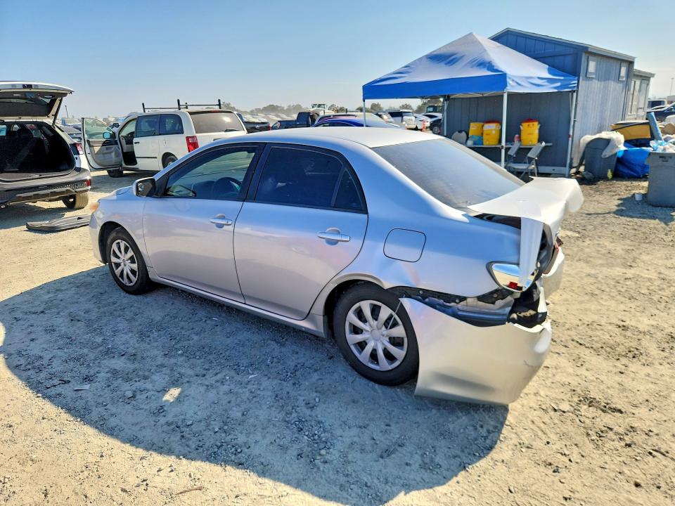 Photo 2 from auction – 2011 TOYOTA COROLLA with VIN 2T1BU4EE8BC547888