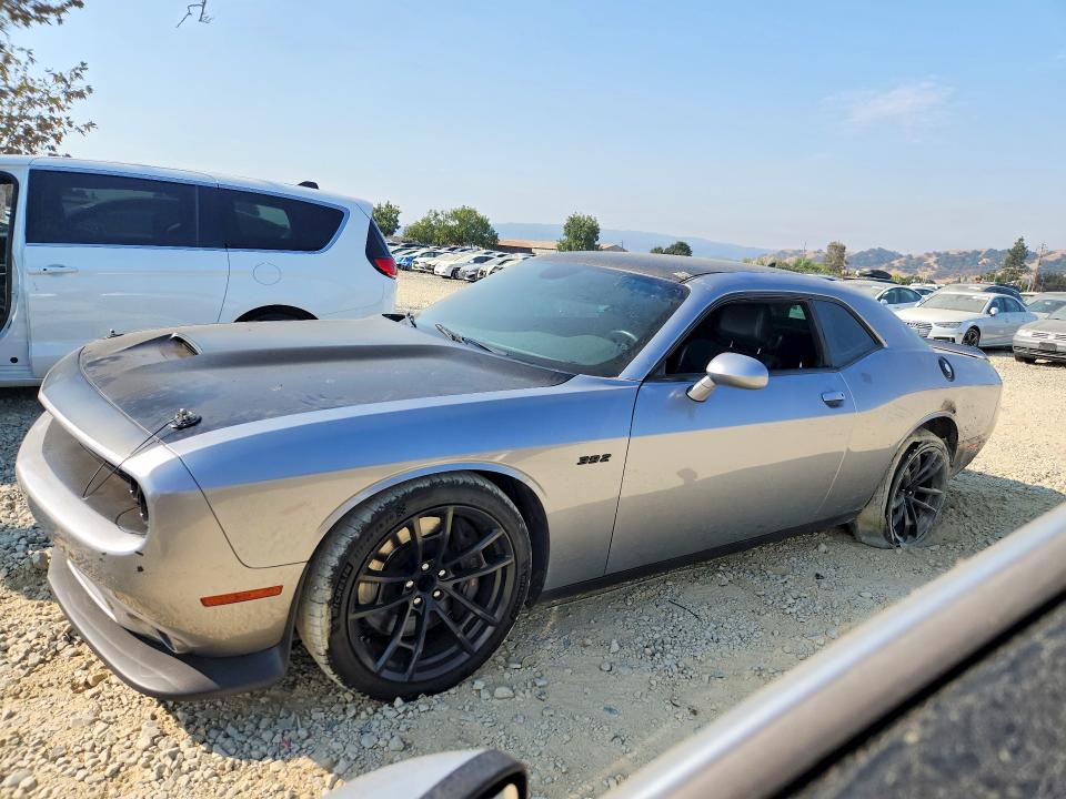 DODGE CHALLENGER 2017 with VIN 2C3CDZFJ2HH592616 - Photo from auction