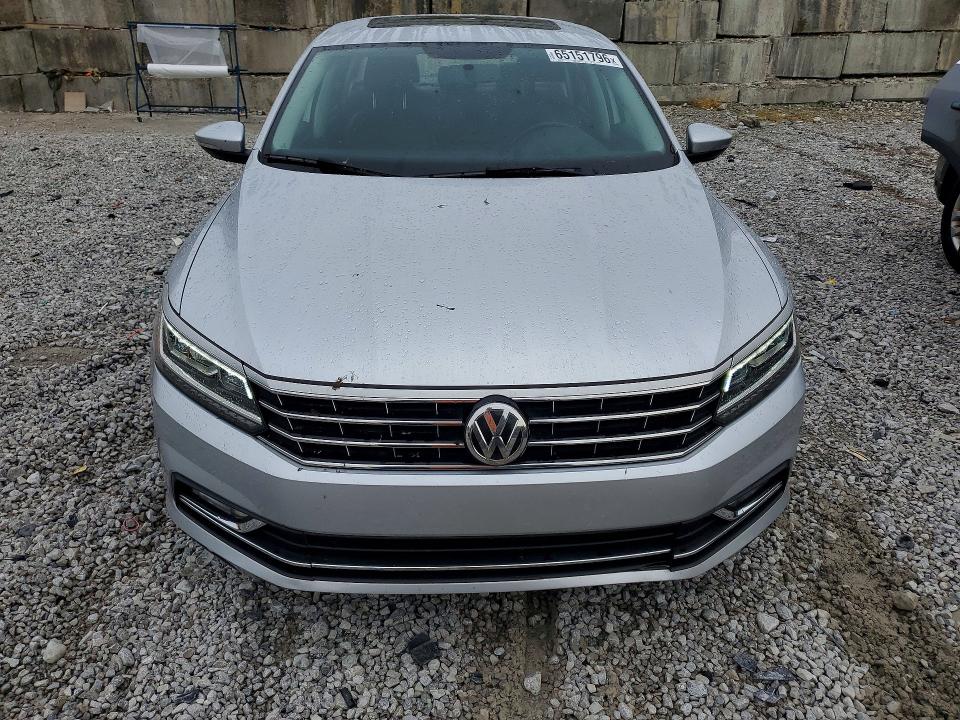 Photo 5 from auction – 2017 VOLKSWAGEN PASSAT with VIN 1VWBT7A38HC076526