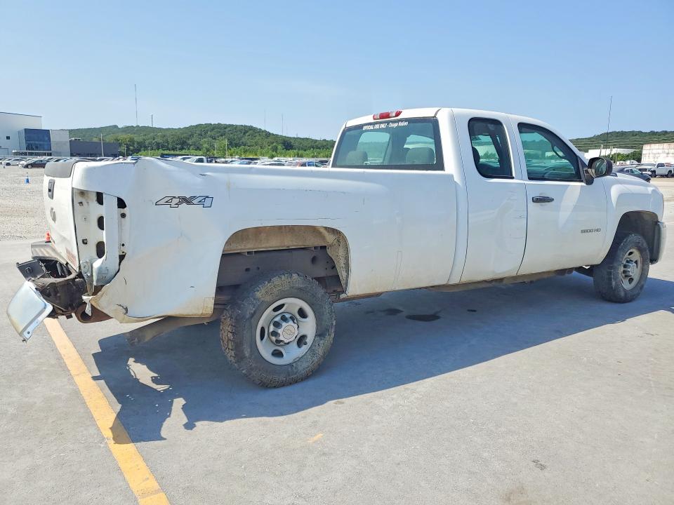 Photo 3 from auction – 2010 CHEVROLET SILVERADO with VIN 1GC5KVBG9AZ251653