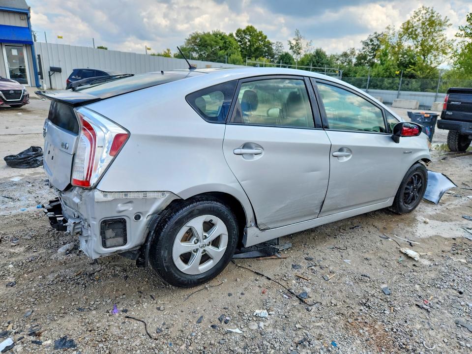 Photo 3 from auction – 2015 TOYOTA PRIUS with VIN JTDKN3DU0F0410508