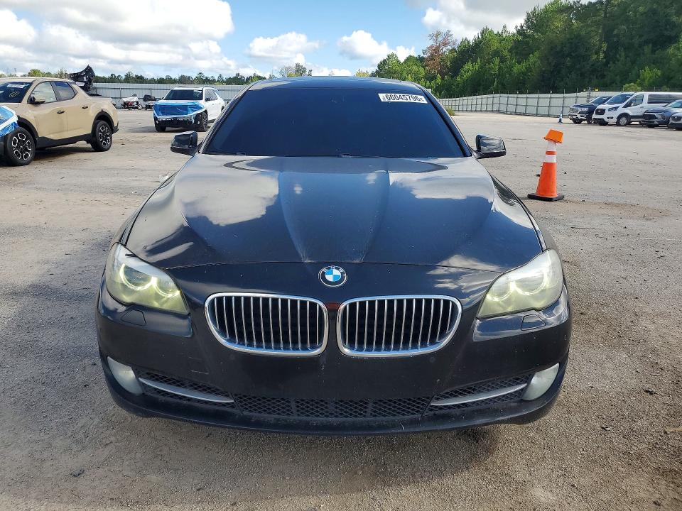 صورة رقم 5 من المزاد - 2011 BMW 535 مع VIN WBAFR7C55BC802350