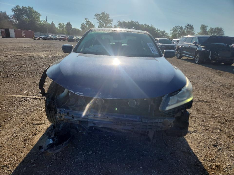 Photo 5 from auction – 2016 HONDA ACCORD with VIN 1HGCR2F92GA145454