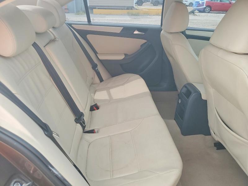 Photo 10 from auction – 2012 VOLKSWAGEN JETTA with VIN 3VWDP7AJ5CM388659