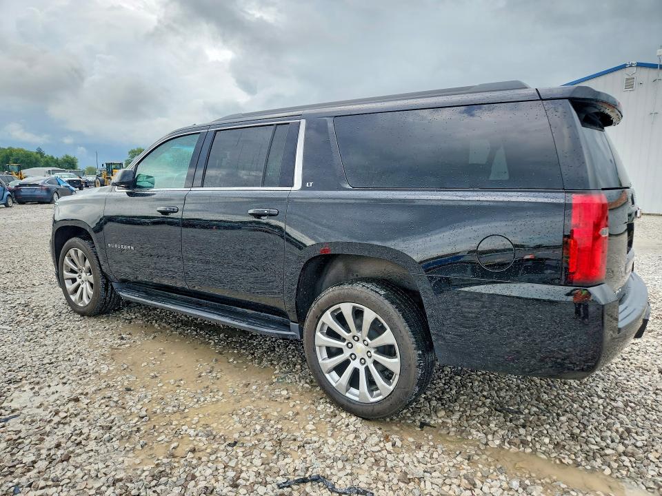 Photo 2 from auction – 2019 CHEVROLET SUBURBAN with VIN 1GNSKJKC3GR232105