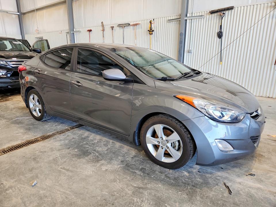 Photo 4 from auction – 2013 HYUNDAI ELANTRA with VIN 5NPDH4AE6DH341133