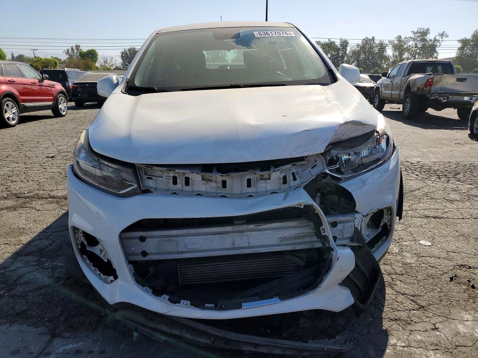 Photo 5 from auction – 2017 CHEVROLET TRAX with VIN KL7CJNSB8HB203012