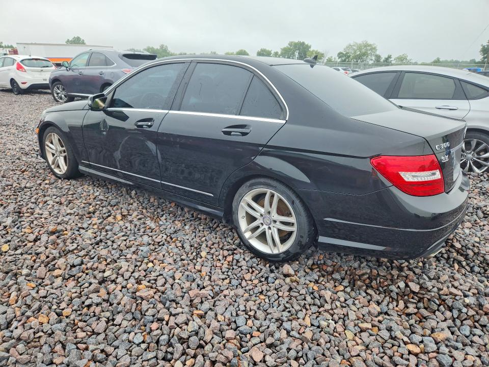 Photo 2 from auction – 2012 MERCEDES-BENZ C with VIN WDDGF8BB5CA683327