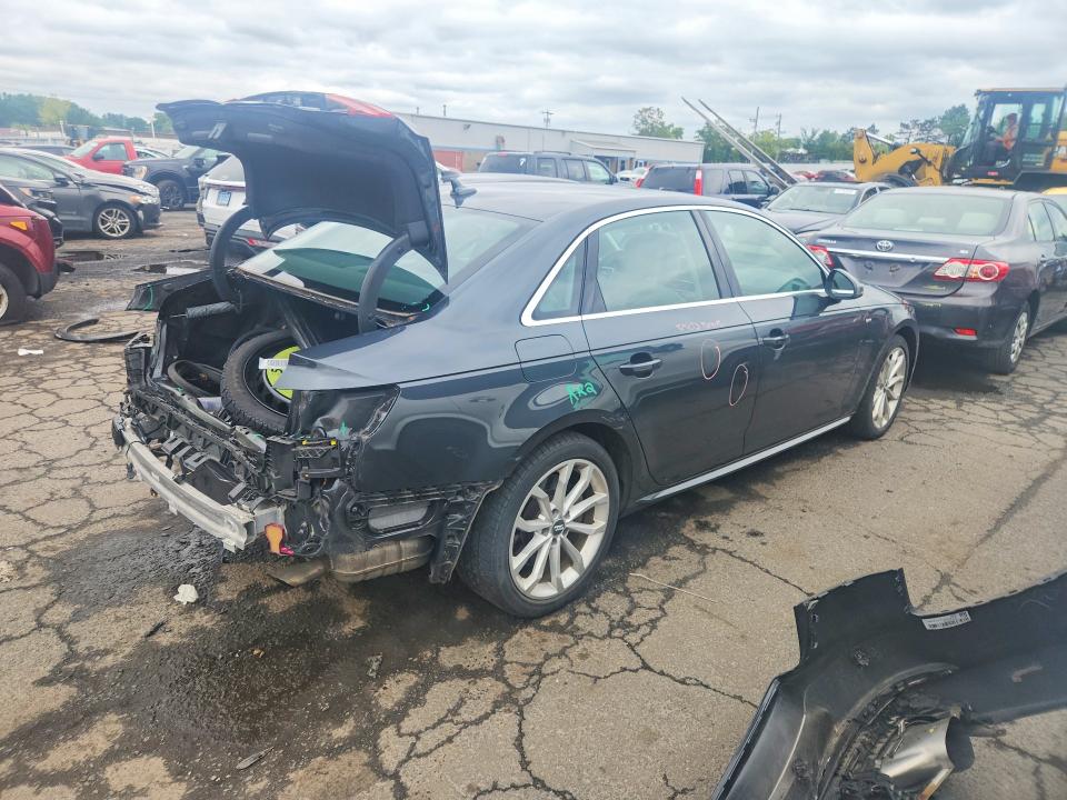 Photo 3 from auction – 2019 AUDI A4 with VIN WAUENAF48KN008213