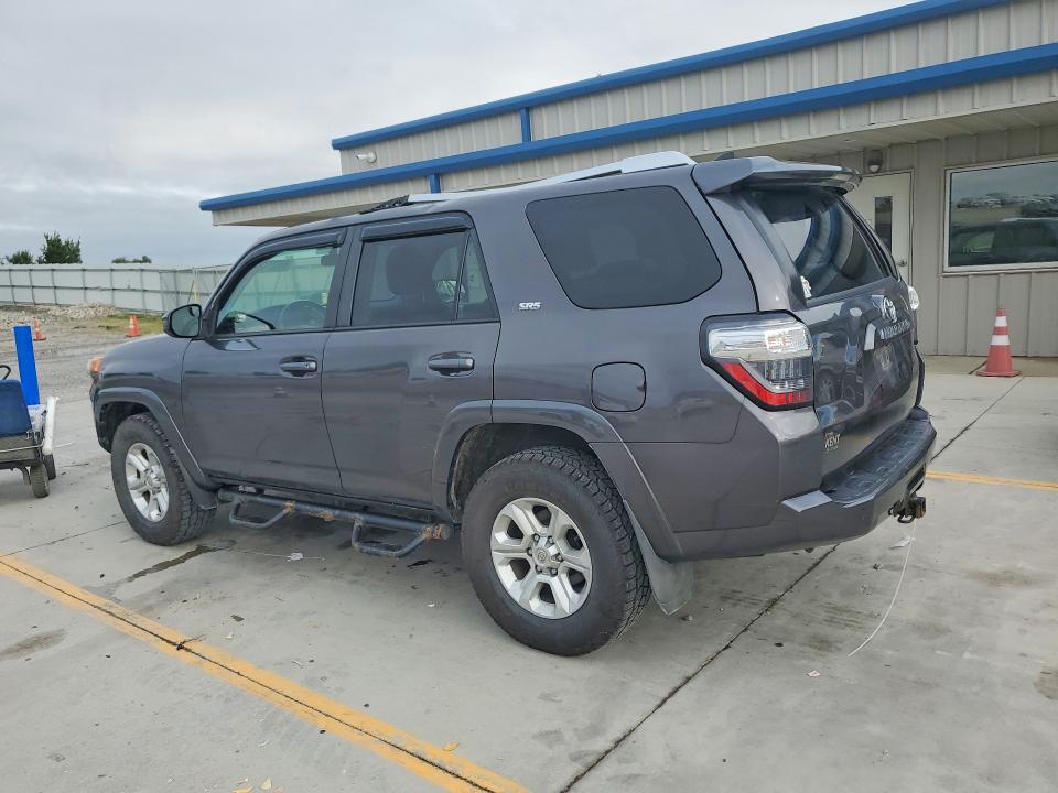 Photo 2 from auction – 2016 TOYOTA 4RUNNER with VIN JTEBU5JR7G5349639
