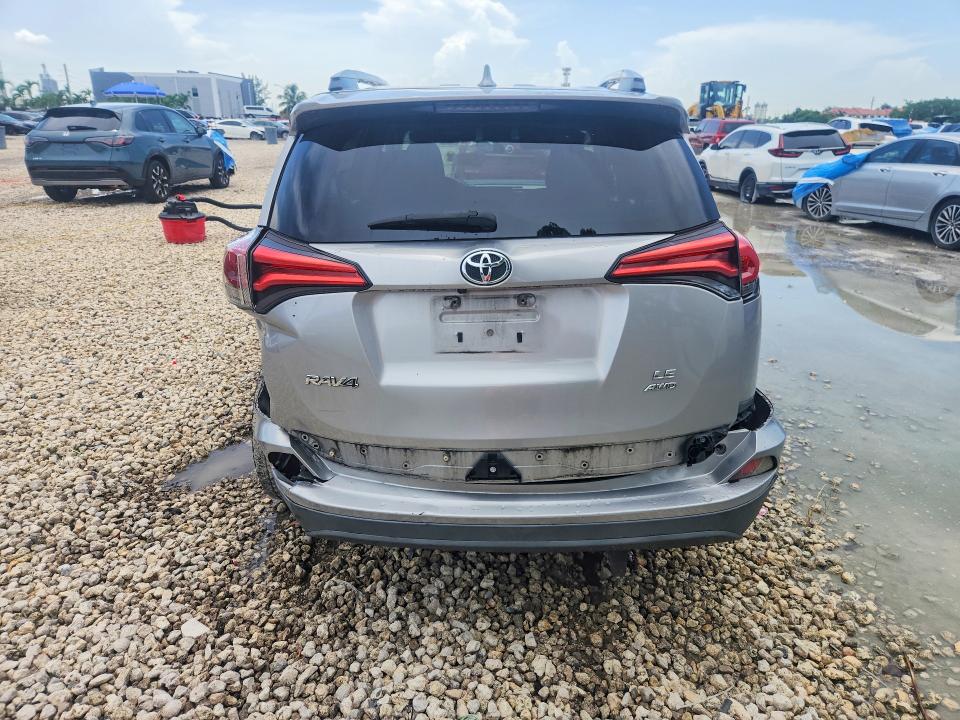 Photo 6 from auction – 2016 TOYOTA RAV4 with VIN 2T3BFREV3GW445077