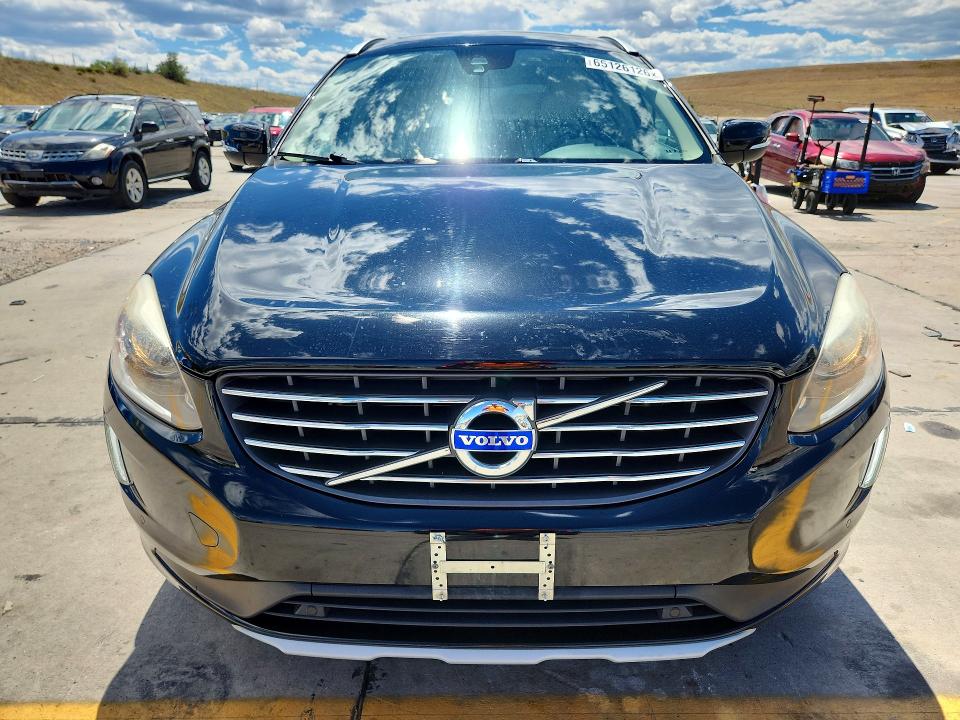 Photo 5 from auction – 2016 VOLVO XC60 with VIN YV440MDK1G2901894