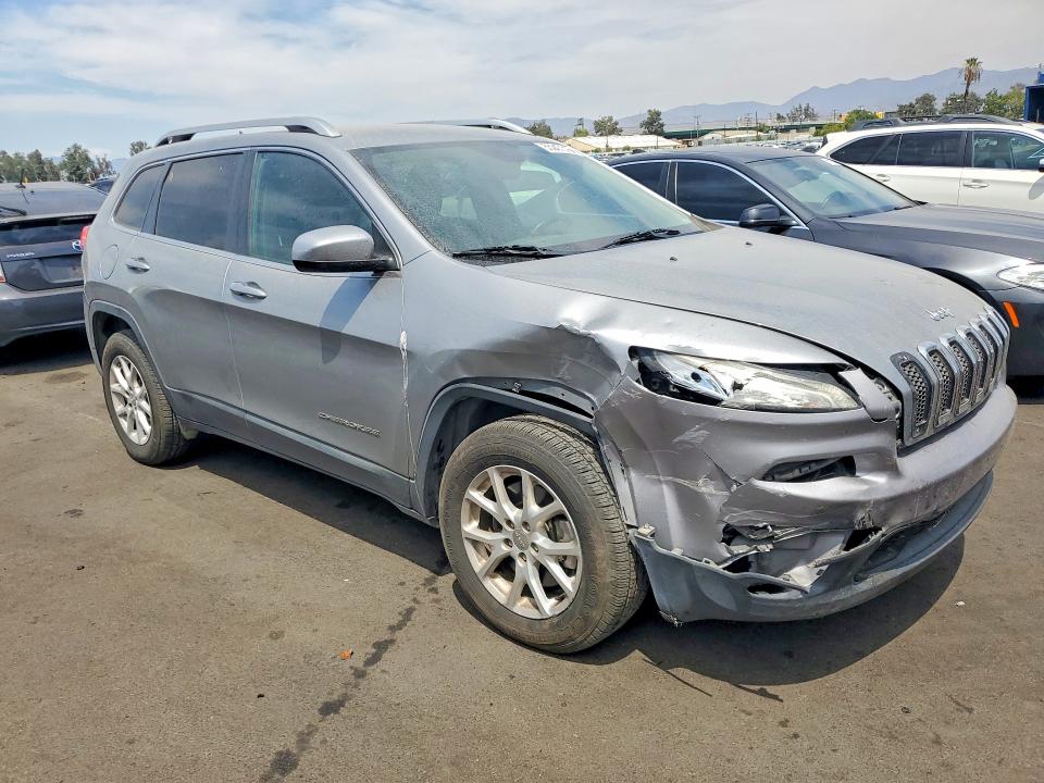 Photo 4 from auction – 2015 JEEP CHEROKEE with VIN 1C4PJMCB0FW733686
