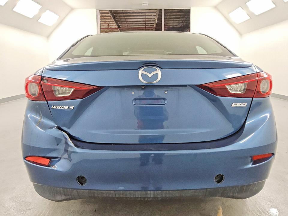 Foto 6 de la subasta – 2018 MAZDA 3 con VIN 3MZBN1V33JM257880