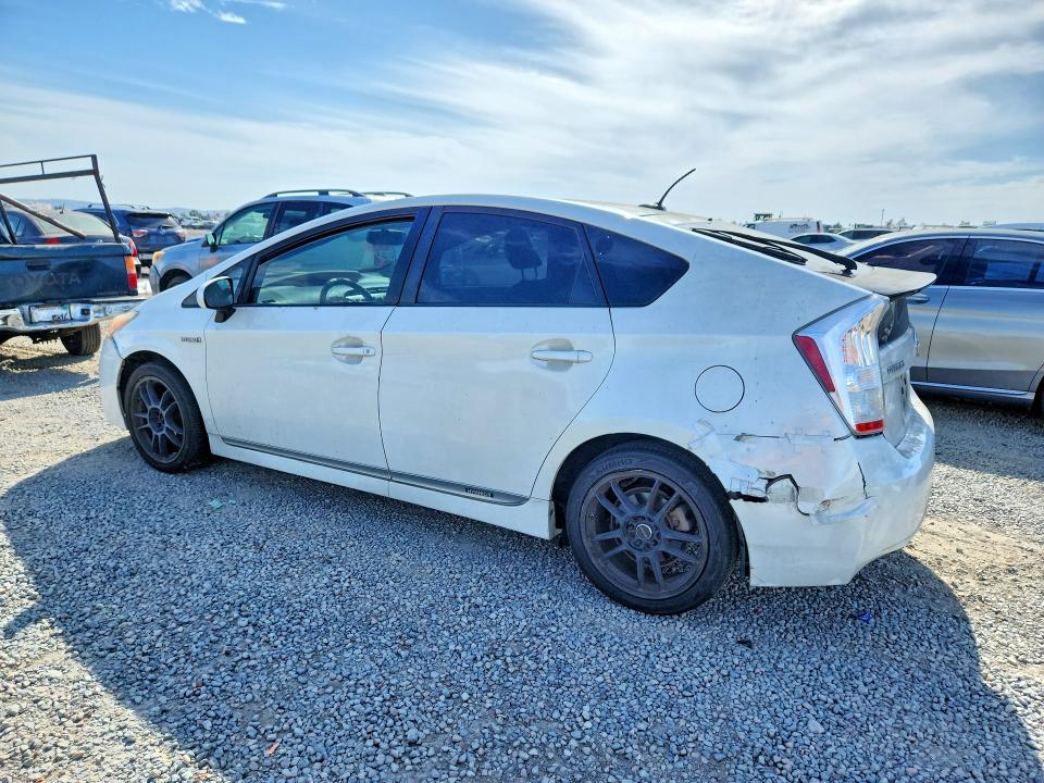 Photo 2 from auction – 2010 TOYOTA PRIUS with VIN JTDKN3DU3A0181945
