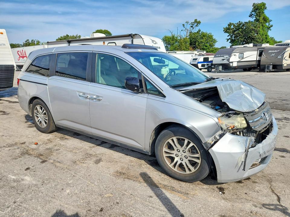 Photo 4 from auction – 2012 HONDA ODYSSEY with VIN 5FNRL5H64CB107174