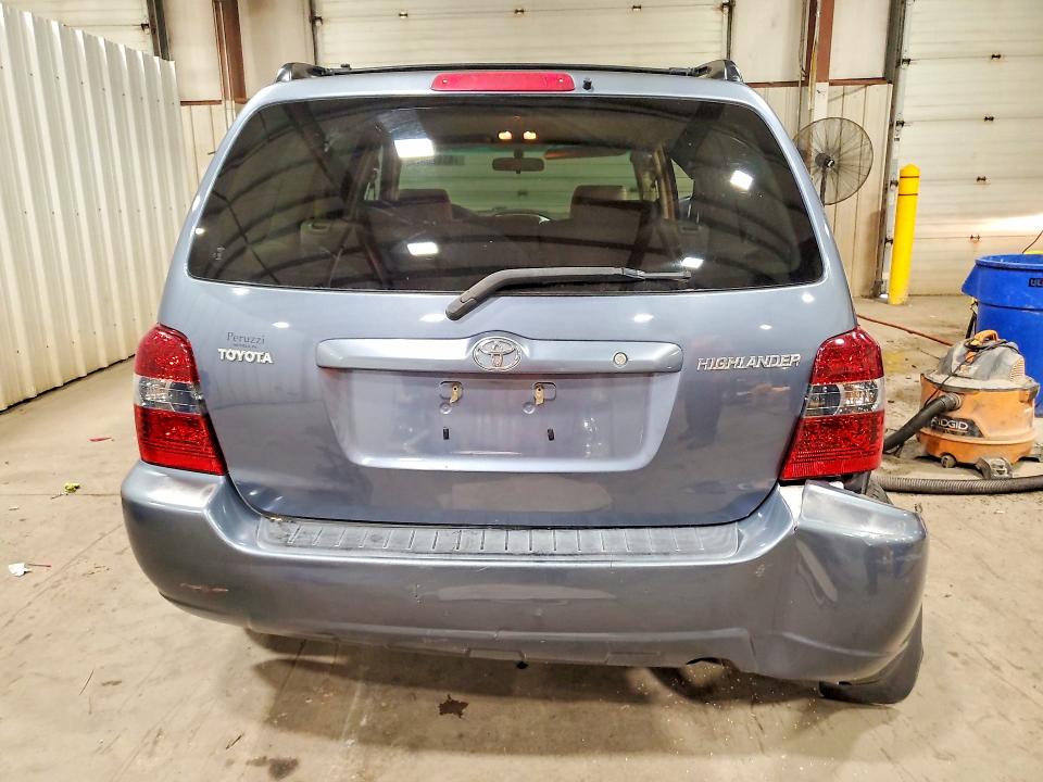 Photo 6 from auction – 2007 TOYOTA HIGHLANDER with VIN JTEGD21A170156799