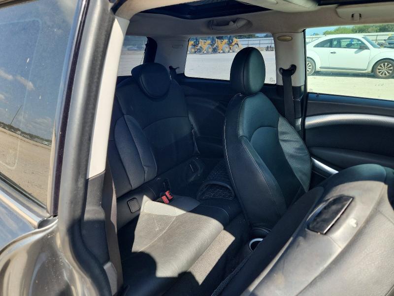 Photo 10 from auction – 2008 MINI COOPER with VIN WMWMF73568TT89203