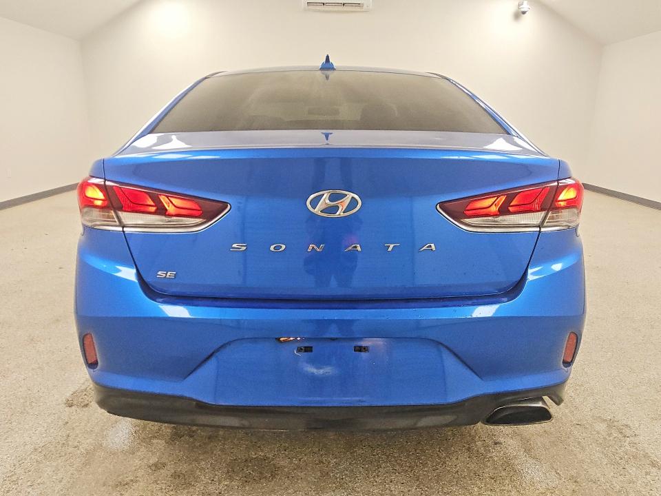 Photo 6 from auction – 2019 HYUNDAI SONATA with VIN 5NPE24AF1KH775777