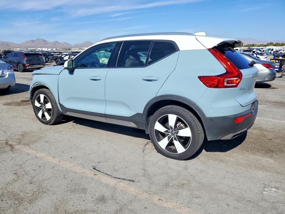 Photo 2 from auction – 2019 VOLVO XC40 with VIN YV4AC2HK6K2078154
