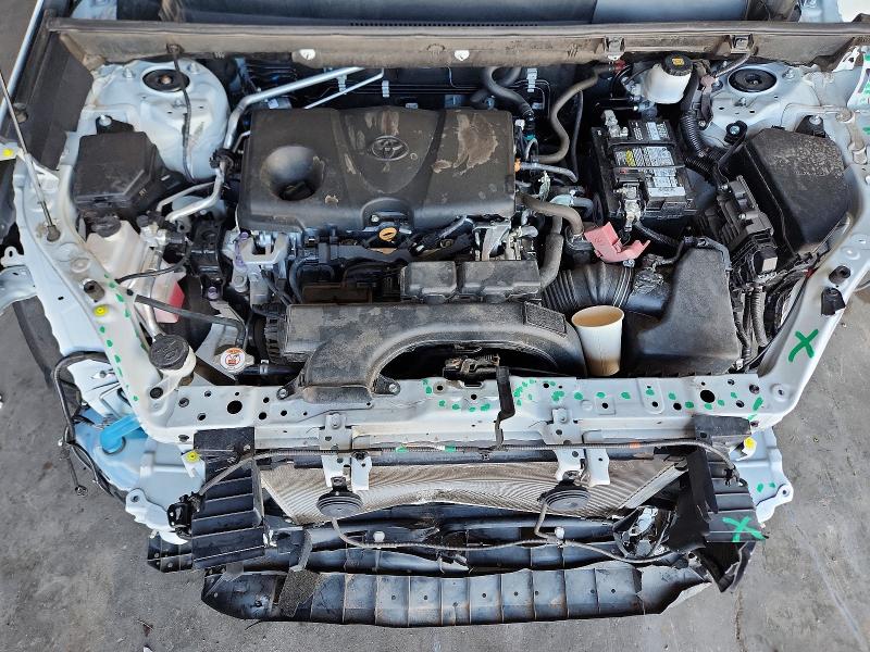 Photo 12 from auction – 2020 TOYOTA RAV4 with VIN 2T3H1RFV9LW093074