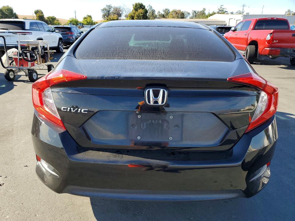 Photo 6 from auction – 2017 HONDA CIVIC with VIN 2HGFC2F53HH523344