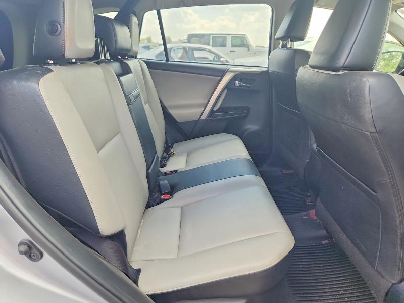 Photo 10 from auction – 2017 TOYOTA RAV4 HV with VIN JTMDJREVXHD111392