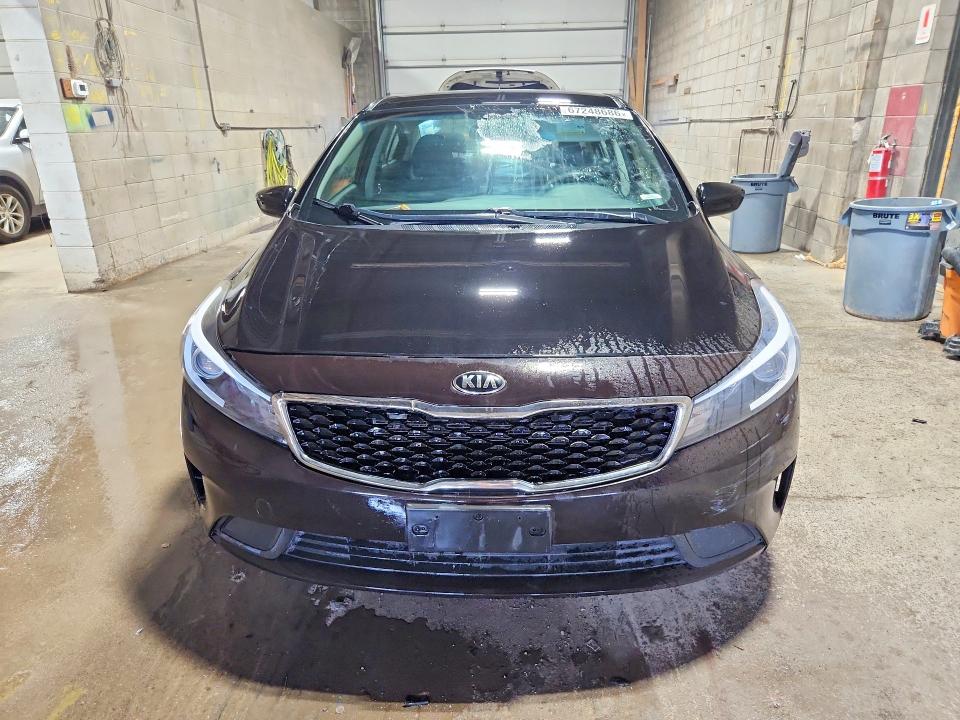 Photo 5 from auction – 2018 KIA FORTE with VIN 3KPFK4A78JE240865