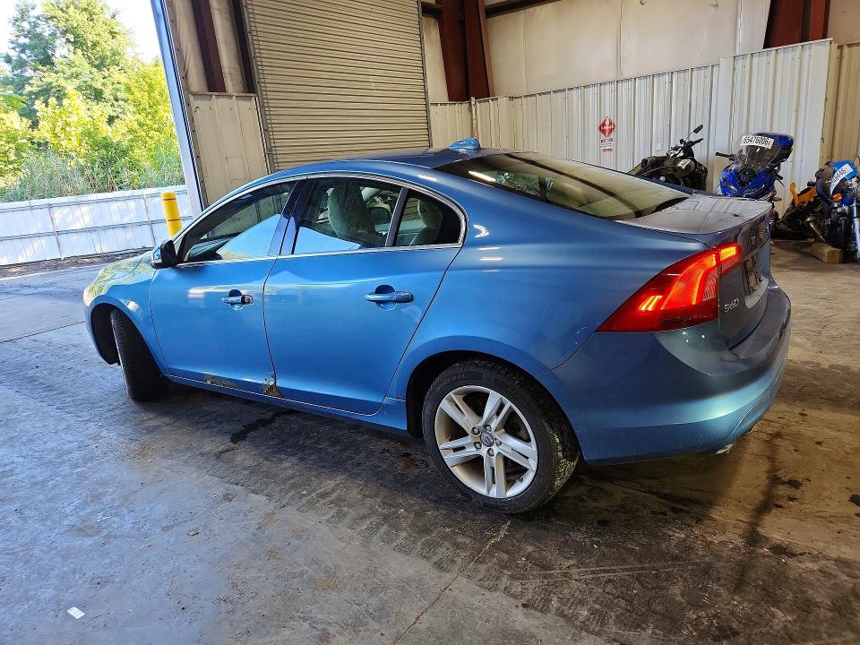 Photo 2 from auction – 2014 VOLVO S60 with VIN YV1612FH6E2293151