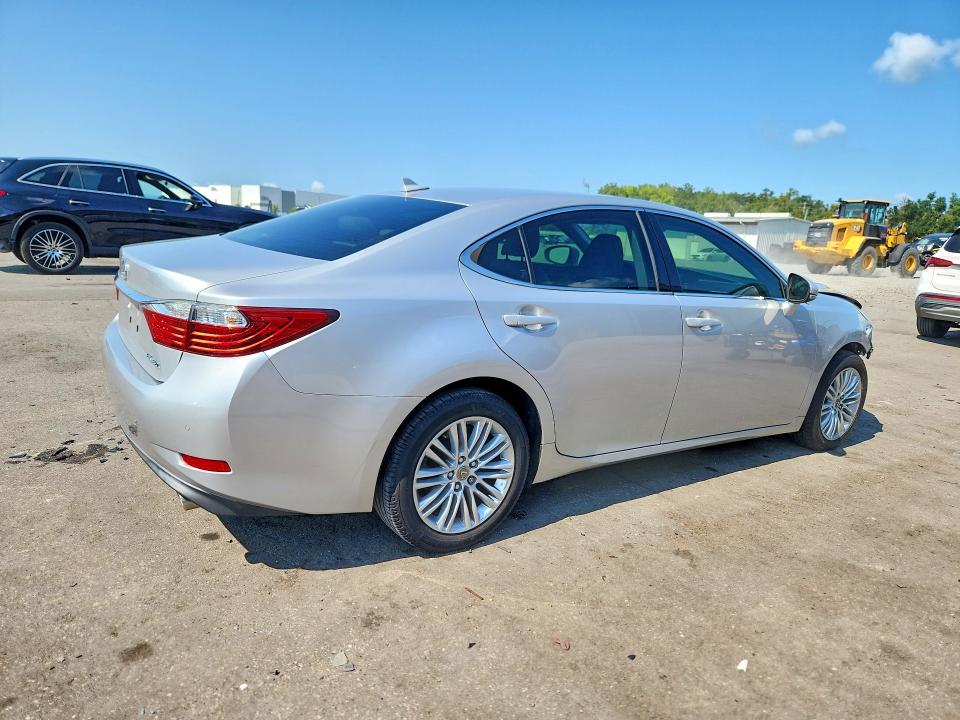Photo 3 from auction – 2013 LEXUS ES with VIN JTHBK1GG6D2051216