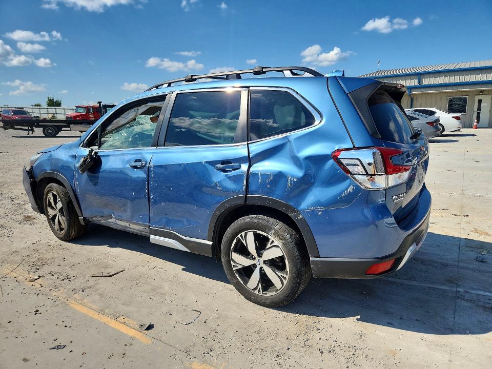 Фото 2 с аукциона – 2021 SUBARU FORESTER с VIN JF2SKAXC1MH468787