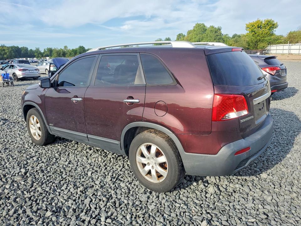 Photo 2 from auction – 2011 KIA SORENTO with VIN 5XYKTCA12BG114670