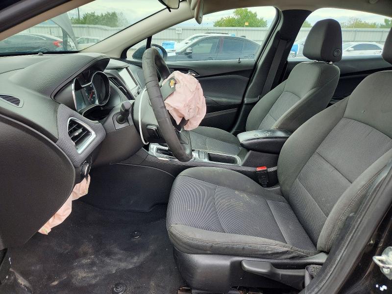 Photo 7 from auction – 2018 CHEVROLET CRUZE with VIN 1G1BE5SM3J7167543