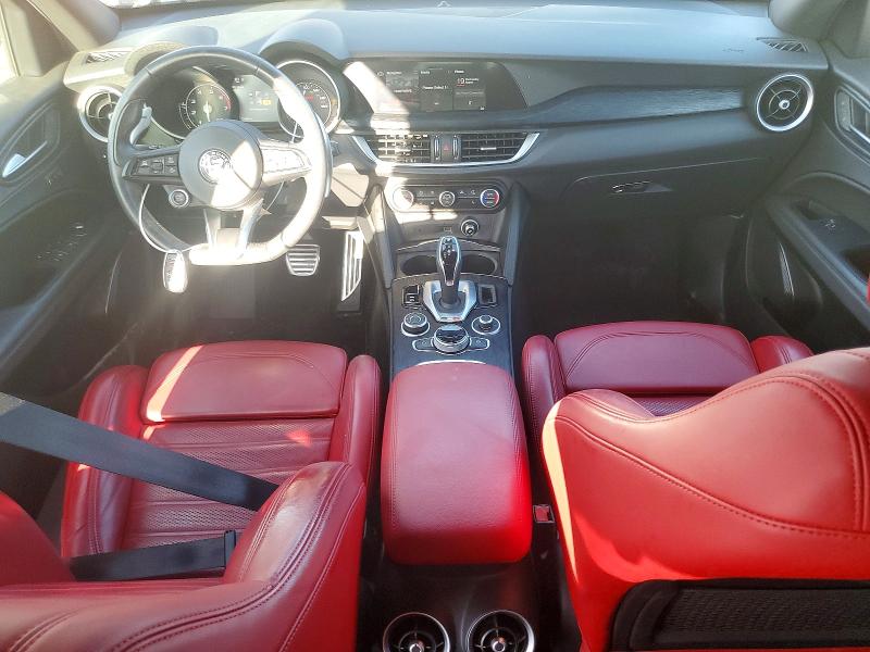 Photo 8 from auction – 2023 ALFA ROMEO STELVIO with VIN ZASPAJAN7P7D55042