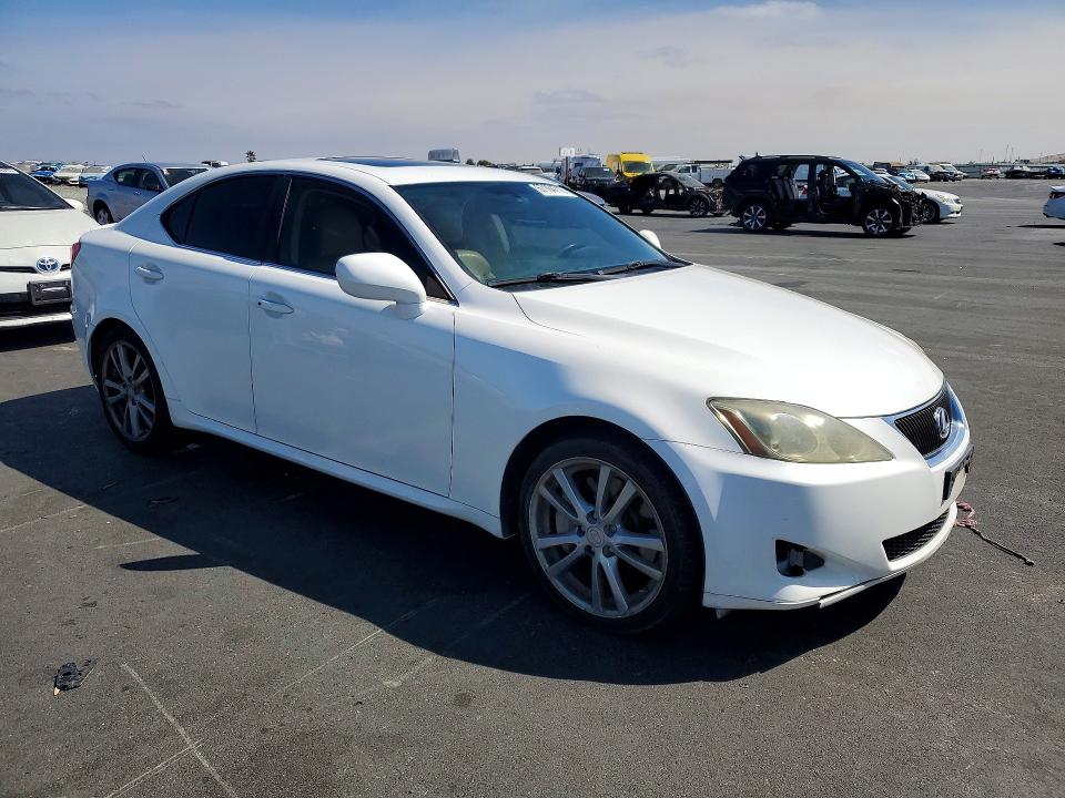 Photo 4 from auction – 2006 LEXUS IS with VIN JTHBE262265004656