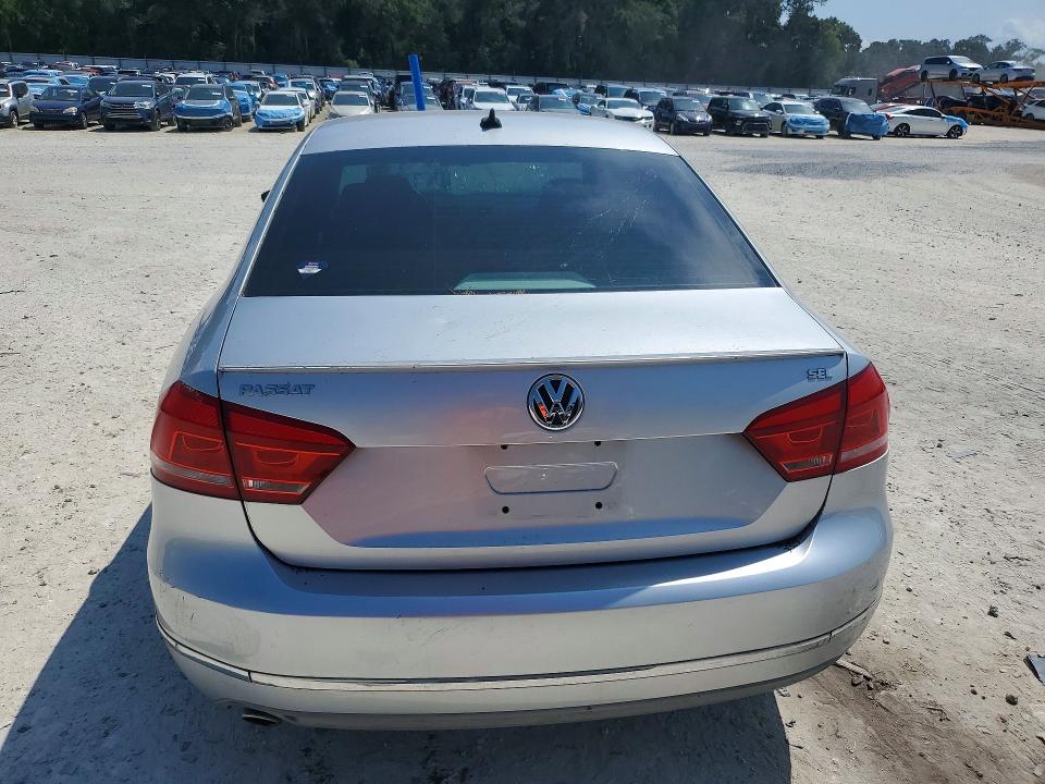 Photo 6 from auction – 2012 VOLKSWAGEN PASSAT with VIN 1VWCH7A37CC072420