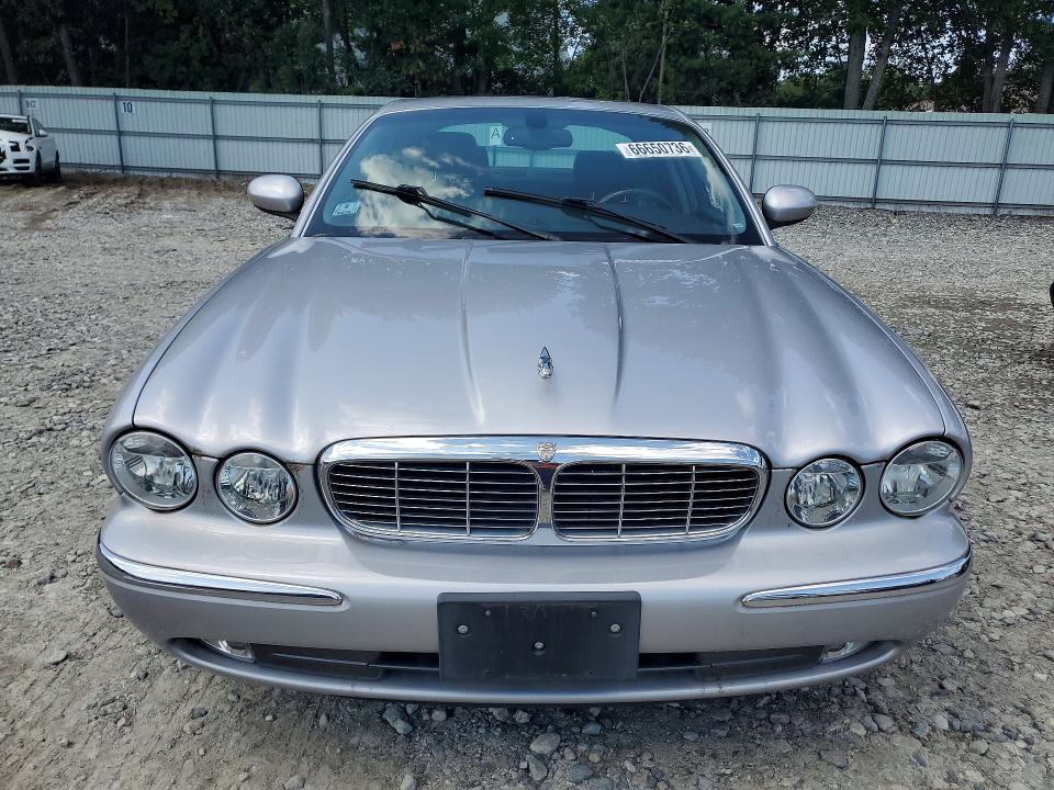 Photo 5 from auction – 2004 JAGUAR XJ8 with VIN SAJEA71C44SG01236