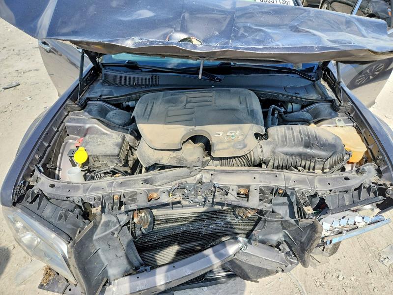 Zdjęcie 11 z aukcji – 2016 CHRYSLER 300C z VIN 2C3CCAEGXGH342937