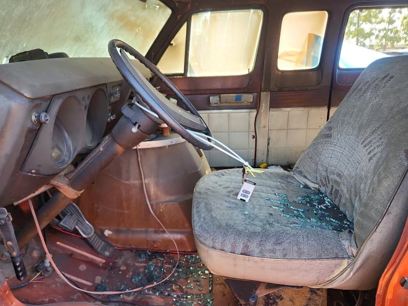 Снимка 7 от търг – 1973 DODGE B300 с VIN B38BF3X086293