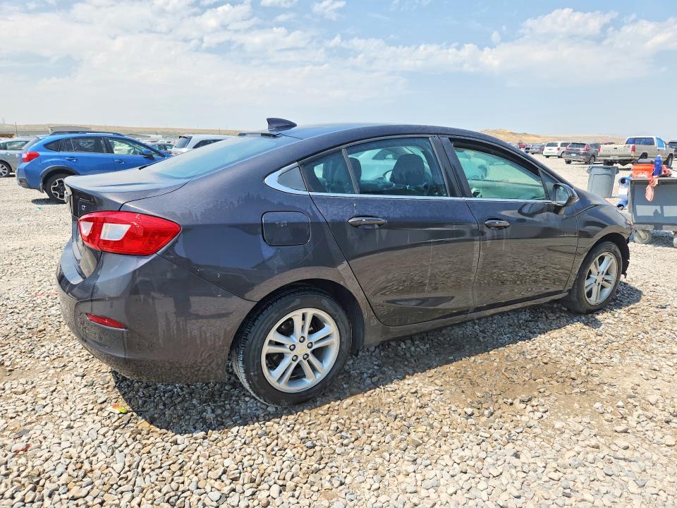 Photo 3 from auction – 2017 CHEVROLET CRUZE with VIN 1G1BE5SM4H7187987