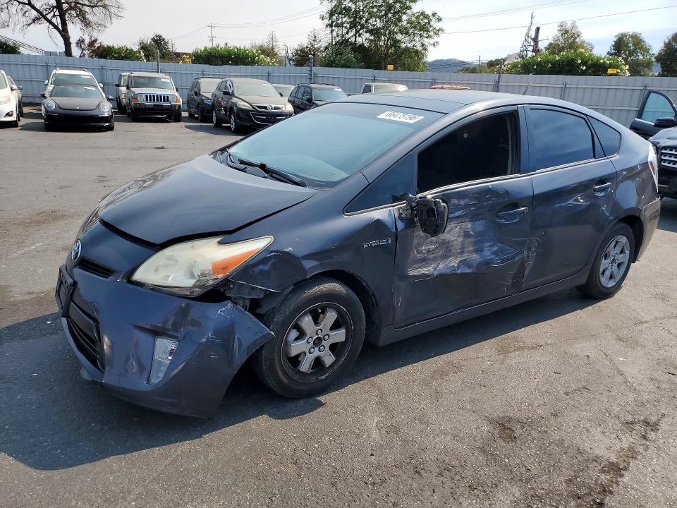 TOYOTA PRIUS 2013 с VIN JTDKN3DU6D1623776 - Фото с аукциона
