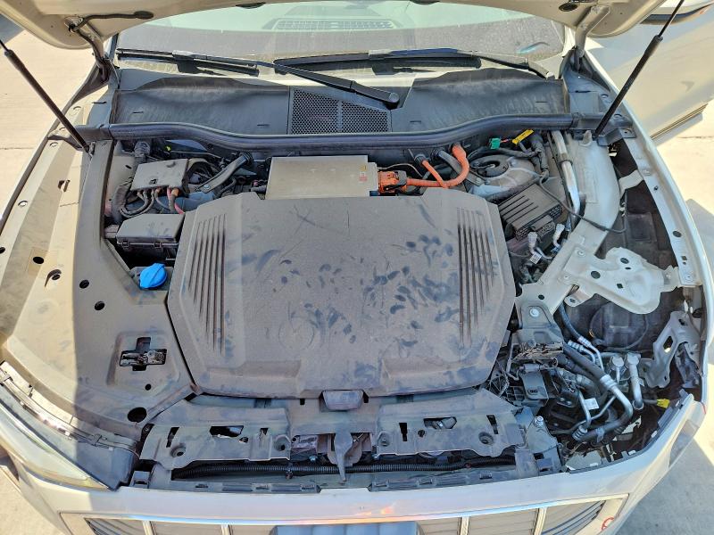 Фото 11 с аукциона – 2022 AUDI E-TRON с VIN WA1AAAGEXNB023932