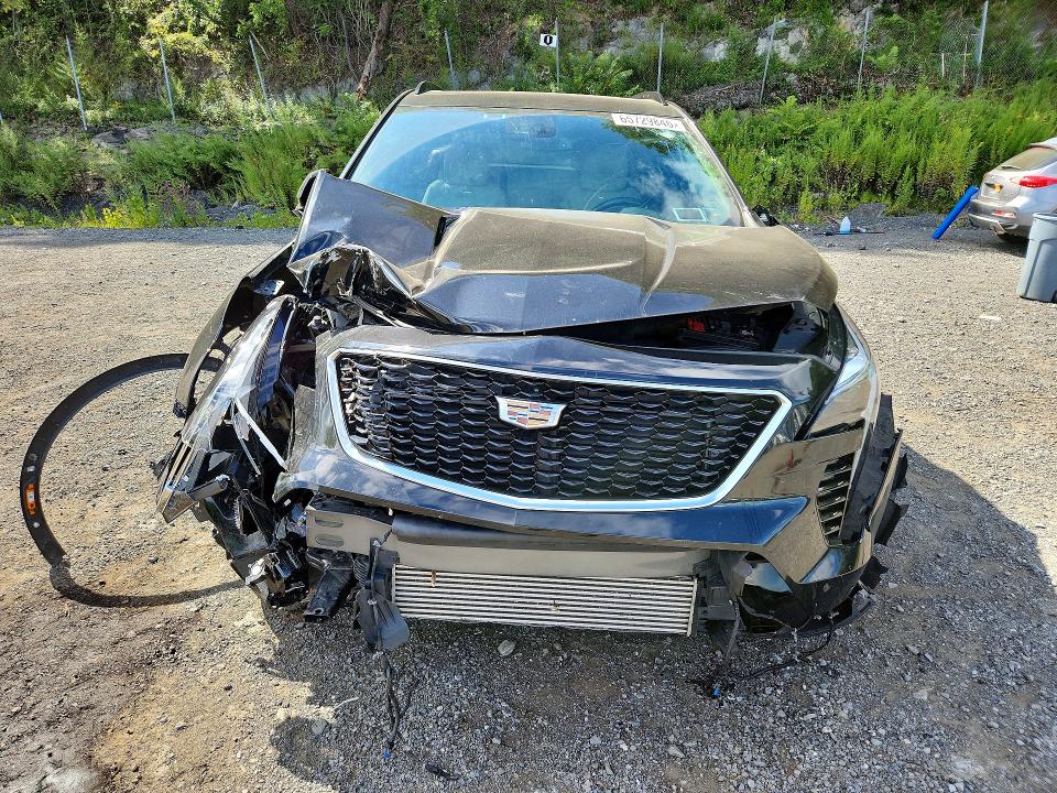 Photo 5 from auction – 2019 CADILLAC XT4 with VIN 1GYFZFR45KF115499