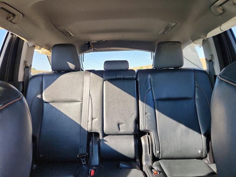 Photo 10 from auction – 2015 TOYOTA HIGHLANDER with VIN 5TDJKRFHXFS151935