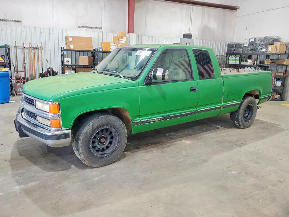CHEVROLET GMT-400 1994 with VIN 1GCEC19K8RE256149 - Photo from auction