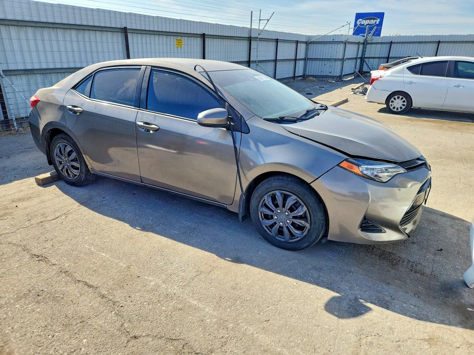 Photo 4 from auction – 2019 TOYOTA COROLLA with VIN 5YFBURHE6KP863766