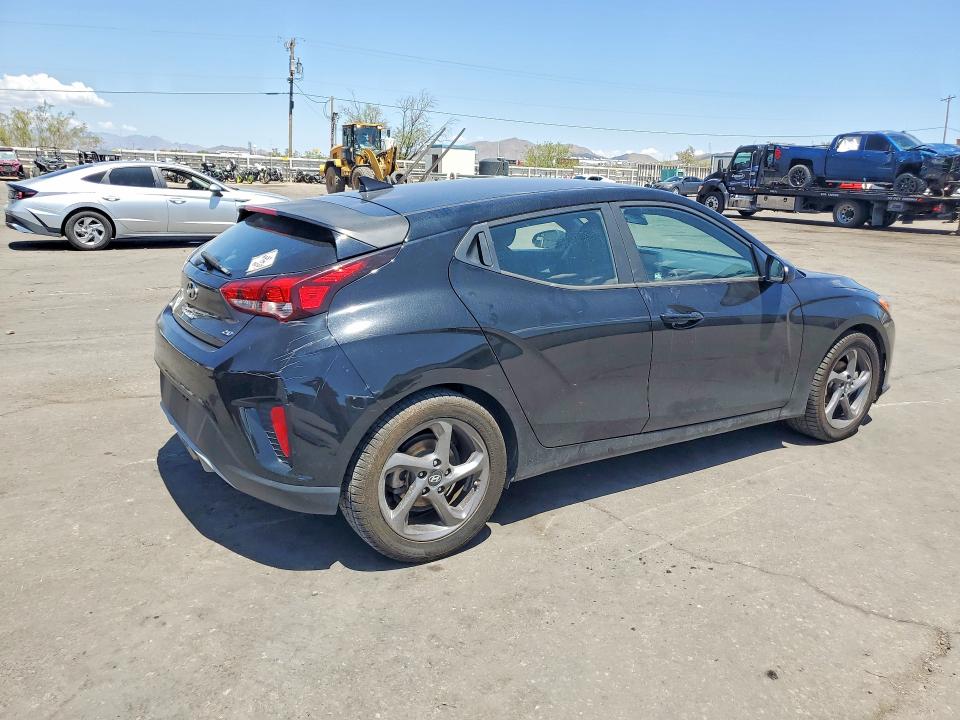 Photo 3 from auction – 2020 HYUNDAI VELOSTER with VIN KMHTG6AFXLU022708