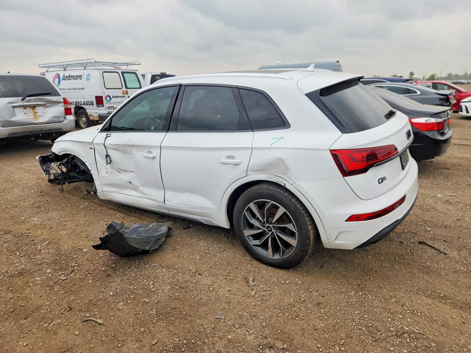 Zdjęcie 2 z aukcji – 2021 AUDI Q5 z VIN WA1AAAFY2M2002454