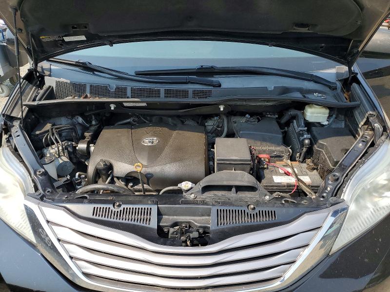 Photo 12 from auction – 2017 TOYOTA SIENNA with VIN 5TDDZ3DC6HS163354